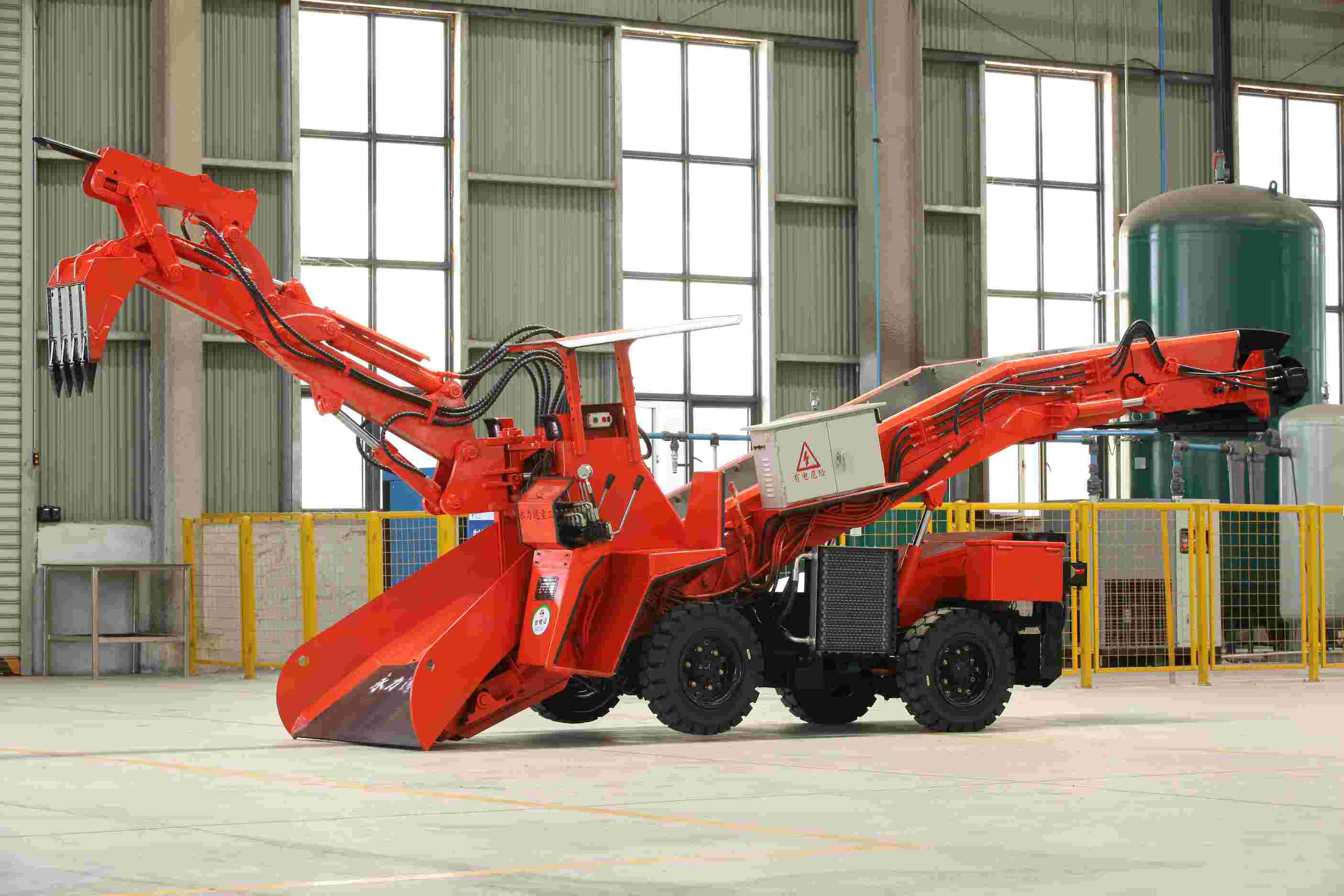 上饒井下扒渣機生產廠家，為鐵路工程提供支持?
