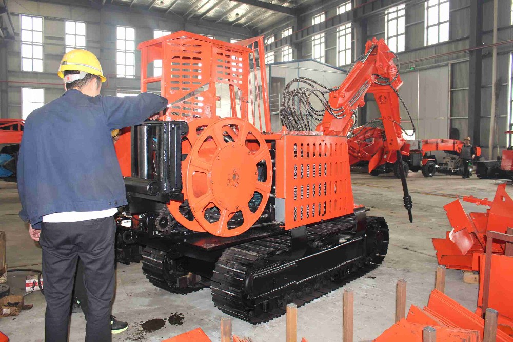 陜西小型扒渣機廠家直銷，價格比經(jīng)銷商低多少？
