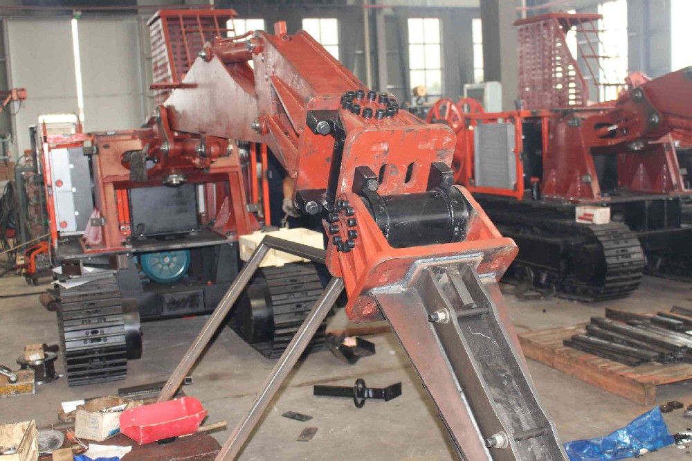 黔東南電動扒渣機(jī) vs. 柴油扒渣機(jī),哪種更省成本?