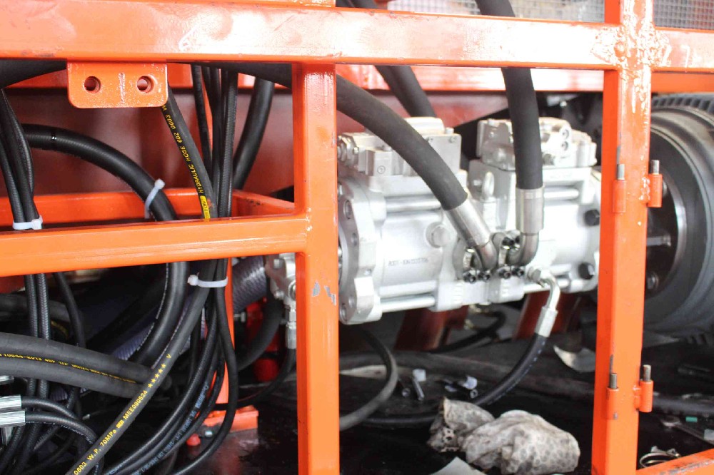 狹窄巷道作業(yè)？超低矮型撬毛臺(tái)車推薦TOP3
