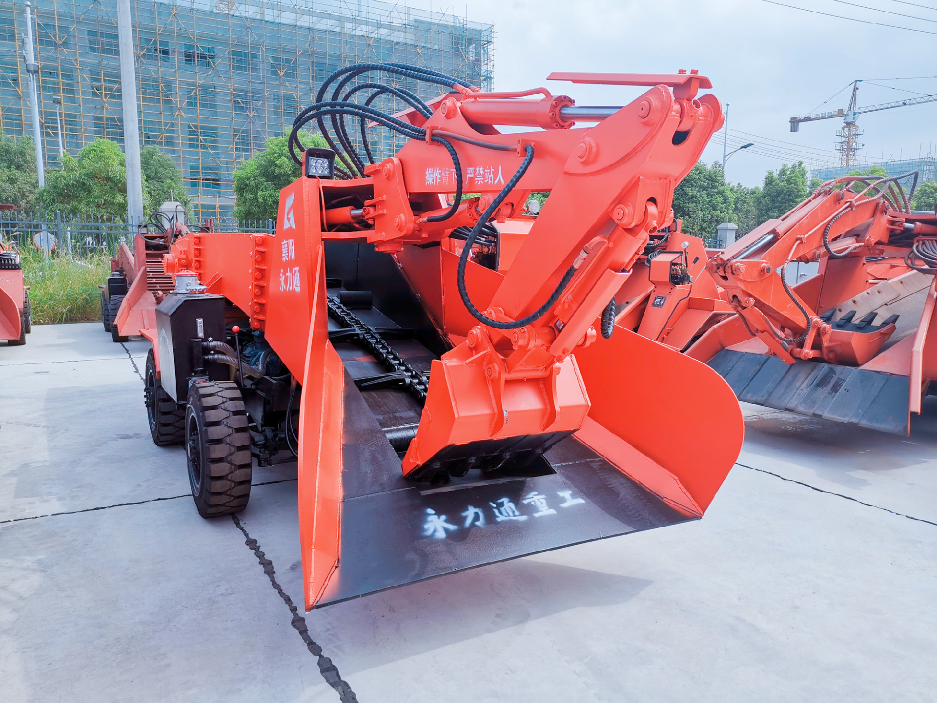 1630480420576496.jpg 80輪式刮板前左側照_副本.jpg